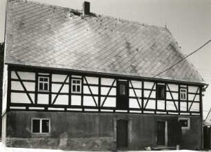 Garnsdorf, Hauptstraße 93. Dreiseithof (um 1790). Wohnstallhaus