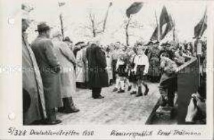 Wilhelm Pieck bei der Eröffnung der Pionierrepublik "Ernst Thälmann" in der Wuhlheide anlässlich des Deutschlandtreffens 1950