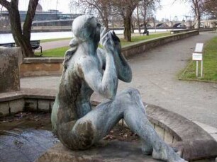 Brunnen mit den drei Grazien