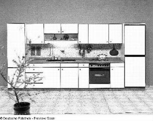 Anbauküche (Modell 2050/5) : Leipzig. Leipziger Herbstmesse, 1983. Anbauküche (Modell 2050/5). Holz, kunststoffbeschichtet (1983; VEB Möbelkombinat Dresden-Hellerau)