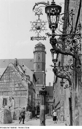 Burgstraße mit Blick auf Thomaskirche