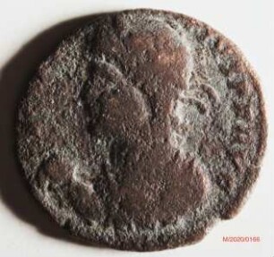 Römische Münze, Nominal Maiorina, Prägeherr Constantius II., Prägeort Trier, Original