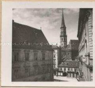 Wien, Michaelerkirche, Quer- und Langhaus romanisch, Turm gotisch