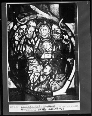 Mittleres Chorfenster mit Szenen aus dem Leben Jesu und Königs- und Prophetenreihe — Linke Fensterbahn mit Szenen aus Kindheit und Jugend Christi — Das Abendmahl