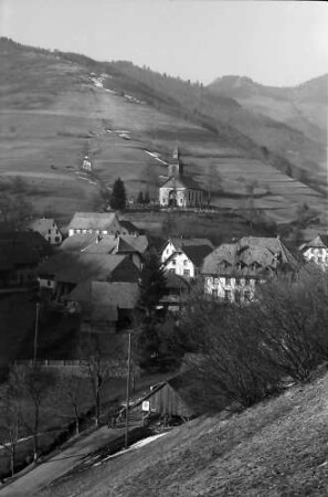 Neuenweg: Blick vom Südhang auf Neuenweg