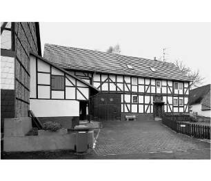 Streckhof; Ahnatal, Kirchstraße 9