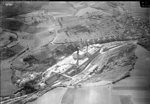 Burgbrohl (Landkreis Ahrweiler, Gemeinde Brohltal) , Stein- und Tonindustrie