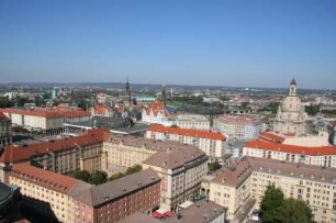 Dresden-Altstadt. Blick vom Turm des Neuen Rathauses über die Frauenkirche nach Nordnordwest
