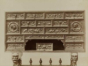 Musée de Cluny. Meuble espagnol.