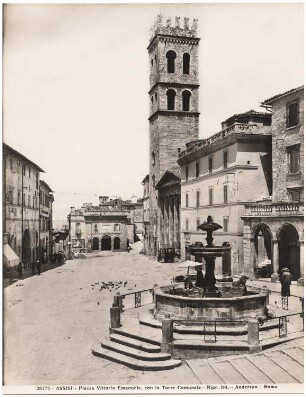 Piazza Vittorio Emanuele, Assisi: Ansicht