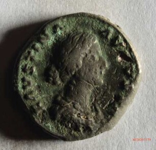 Römische Münze, Nominal As, Prägeherr Marc Aurel für Faustina II., Prägeort nicht bestimmbar, Fälschung