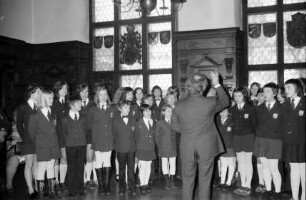 Freiburg: Rathaus, VdK Kinderchor, Leitung Tritschler, im großen Ratsaal