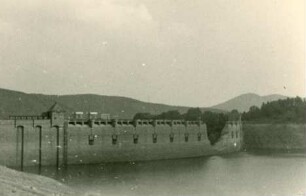 Zerstörte Edertalsperre, 1943