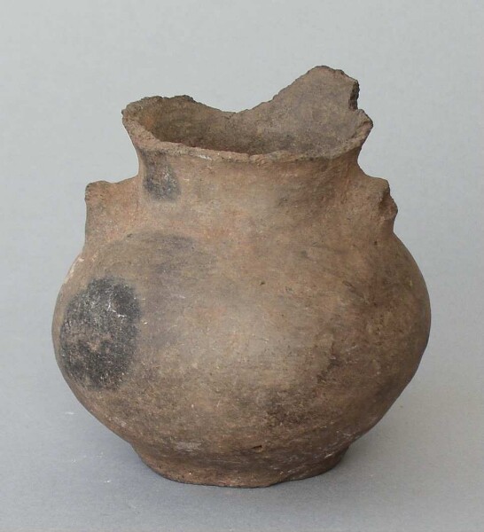 Clay vessel