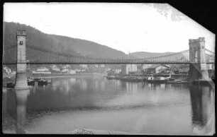 Tetschen-Bodenbach. Kaiserin Elisabeth-Kettenbrücke (1855) und Blick nach Obergrund.