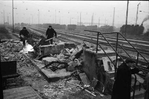 Unglück im Karlsruher Rangierbahnhof in Folge Entgleisung eines Waggons