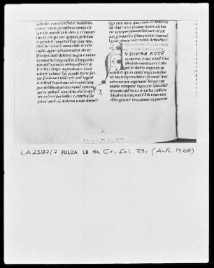 Flavius Josephus, Antiquitates Judaeorum Buch 1-13 — Initiale A(udiens), Folio 79verso
