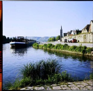 Karlstadt: Mainkai und Stadtmauer