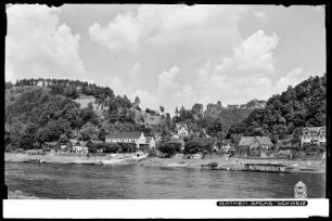 Blick über die Elbe auf Rathen, Blick zu den Gasthäusern Erbgericht und Rosengarten