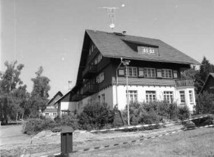 Markneukirchen-Wernitzgrün, Zollstraße 28. Ehemalige Zollstation (1937). Seitenansicht (von der Straße)