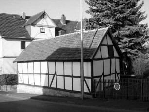 Ehem. Waschhaus (Waschhaus); Lohfelden, Crumbacher Straße