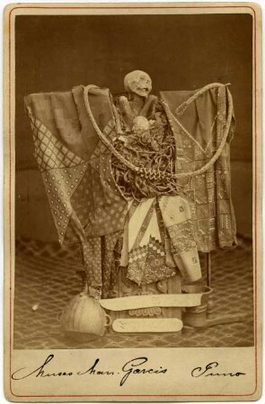 Kleiderstoffe aus peruanischen Gräbern (Museo Manuel Garcia, Puno)