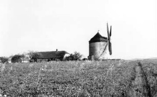 Hochkirch-Rodewitz. Erdholländer und Gehöft