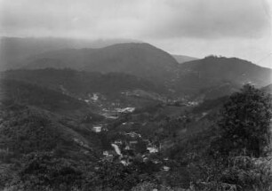 Dorf in den Bergen : Dorf in den brasilianischen Bergen.