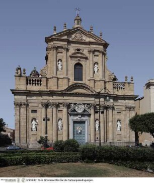 Chiesa di Santa Teresa, Außenbau