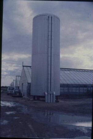 Fotografie: Gartenbautechnik-Gewächshaus, Bau, Energietechnik, Energieerzeugung, Energieverbrauch