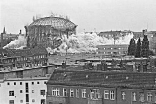 Sprengung der Gasometer