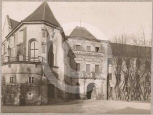 Schloss mit Hedwigskirche in Brieg