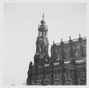Katholische Hofkirche : Dresden-Altstadt. Katholische Hofkirche (1739/1755; G. Chiaveri). Teilansicht von Westen