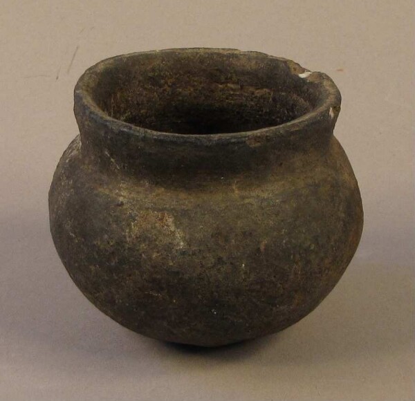 Clay vessel