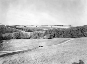 Sulzbachviadukt in km 186,136 Gesamtansicht nach Wiederaufbau L = 365 m.