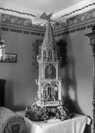 Pyramide in einer Wohnung im Werkel