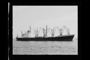 Bavaria (1965), Frachtschiff (reefer), HAPAG, Hamburg, Bau-Nr. 846