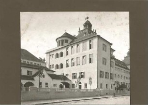 Fischer, Theodor; Stuttgart, Heusteigstr.; Sammelschulhaus - Straßenansicht