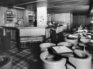 Riezlern. Sporthotel Riezlern. Bar