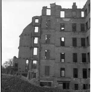 Negativ: Ruine, Potsdamer Straße 189, 1952