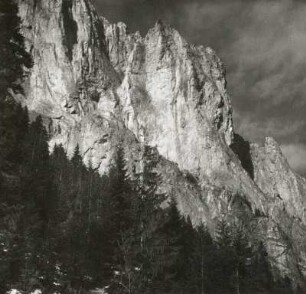 Tatry Wysokie (Hohe Tatra/Polen). Felsen im Kościelisko-Tal