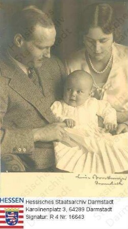 Georg Donatus Erbgroßherzog v. Hessen und bei Rhein (1906-1937) / Porträt mit Ehefrau Cäcilie geb. Prinzessin v. Griechenland (1911-1937) und Sohn Prinz Ludwig (1931-1937), Halbfiguren
