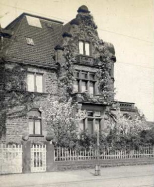Städtisches Klinikum. Wohnhaus des Direktors