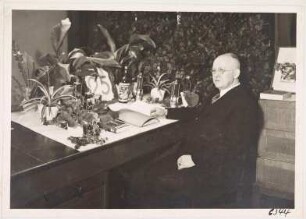 Johann Zimmermann, Bürobeamter, Lohn-Abteilung, Zeche Prosper I