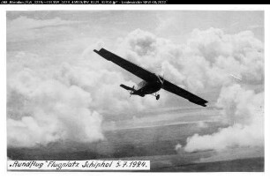 Flugzeug: unbek. Flugzeugtyp im Flug, Schiphol