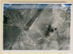 Foto von Fosse 3 und eines Elektrizitätswerks bei Liévin (Luftbild)
