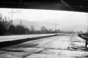 Freiburg: Autobahnzubringer Mitte in Richtung Stadt