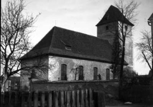 Belgershain-Köhra. Dorfkirche (1580 erstmals erwähnt; 1768 Umbau; 1908 Umbau des Turmes). Straßenansicht
