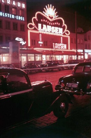 Hamburg. Reeperbahn. Kaffeehaus Lausen