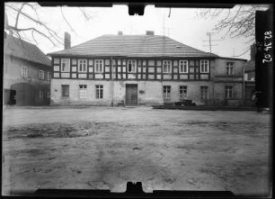 Beeskow, Kirchplatz 4. Ehem. Stadtschule (Wohnhaus). Straßenfront